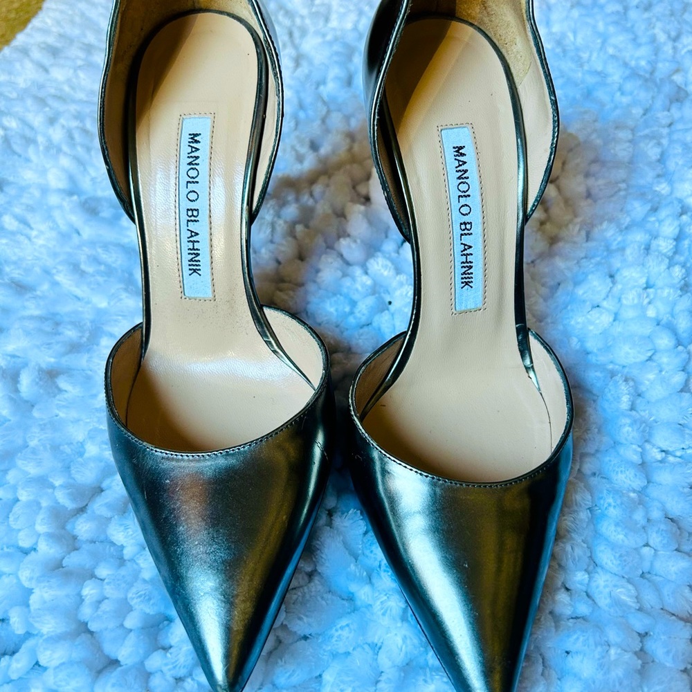 Manolo Blahnik pumps